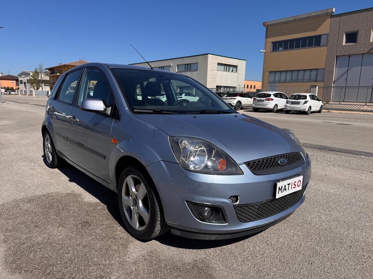 Ford Fiesta 1.2 16V 5p. Ghia km 144000