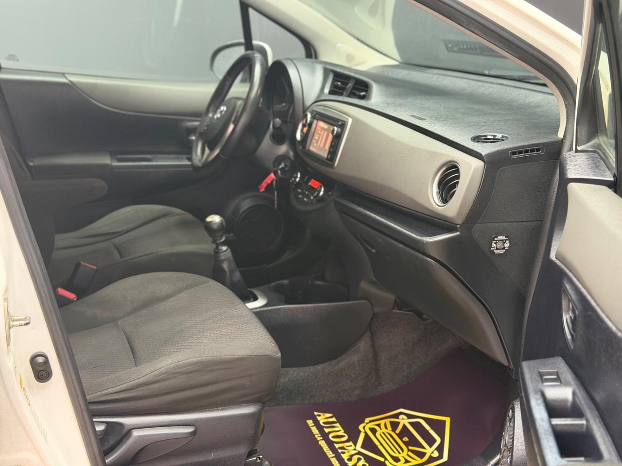 Toyota Yaris 1.0 5 porte Lounge