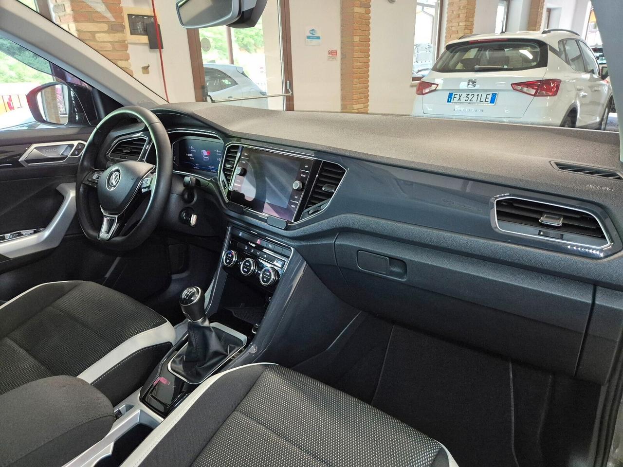 Volkswagen T-Roc 1.6 TDI SCR Advanced BlueMotion Technology ** GANCIO **