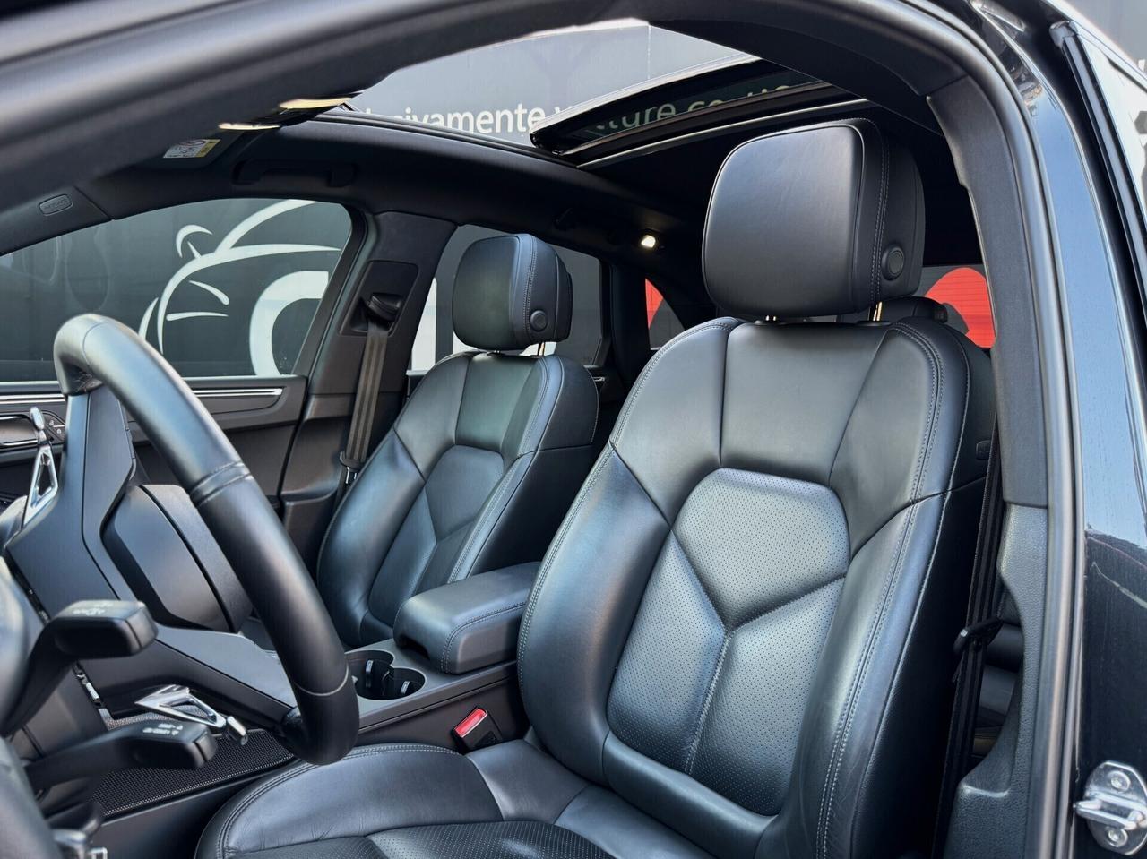 Porsche Macan 2.0 Turbo 265CV PDK TETTO PDLS PLUS