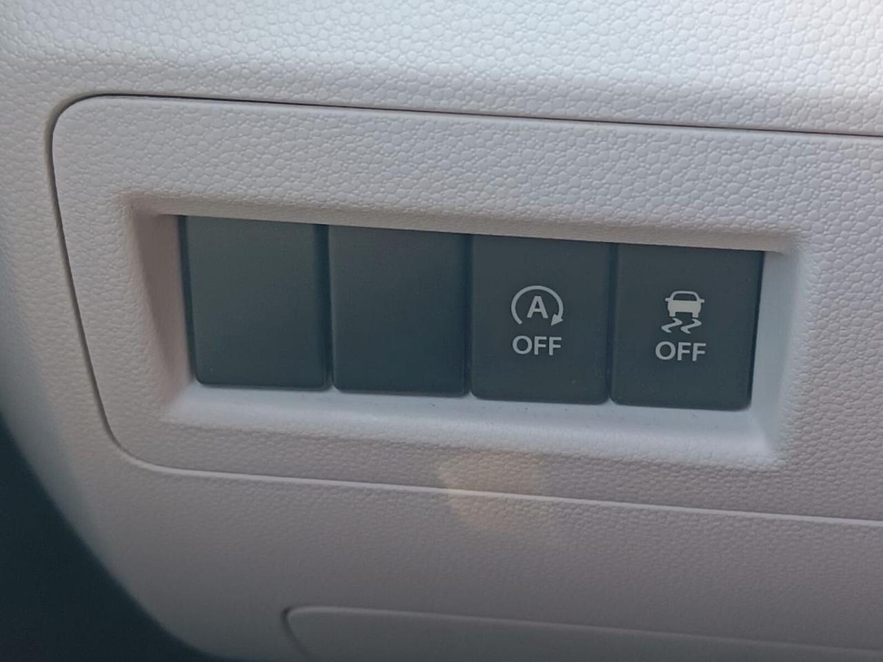 Suzuki Ignis 1.2 Hybrid Top