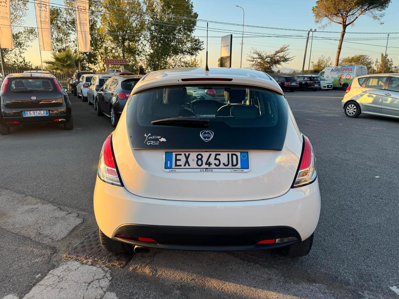 Lancia Ypsilon 1.2 BENZINA NEOPATENTATI 2015