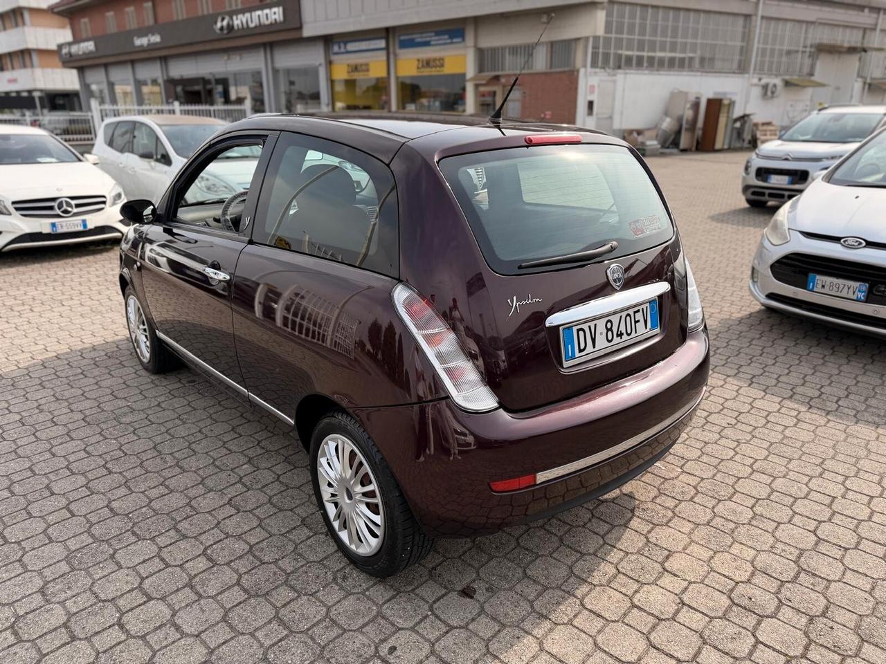 Lancia Ypsilon 1.2 Argento