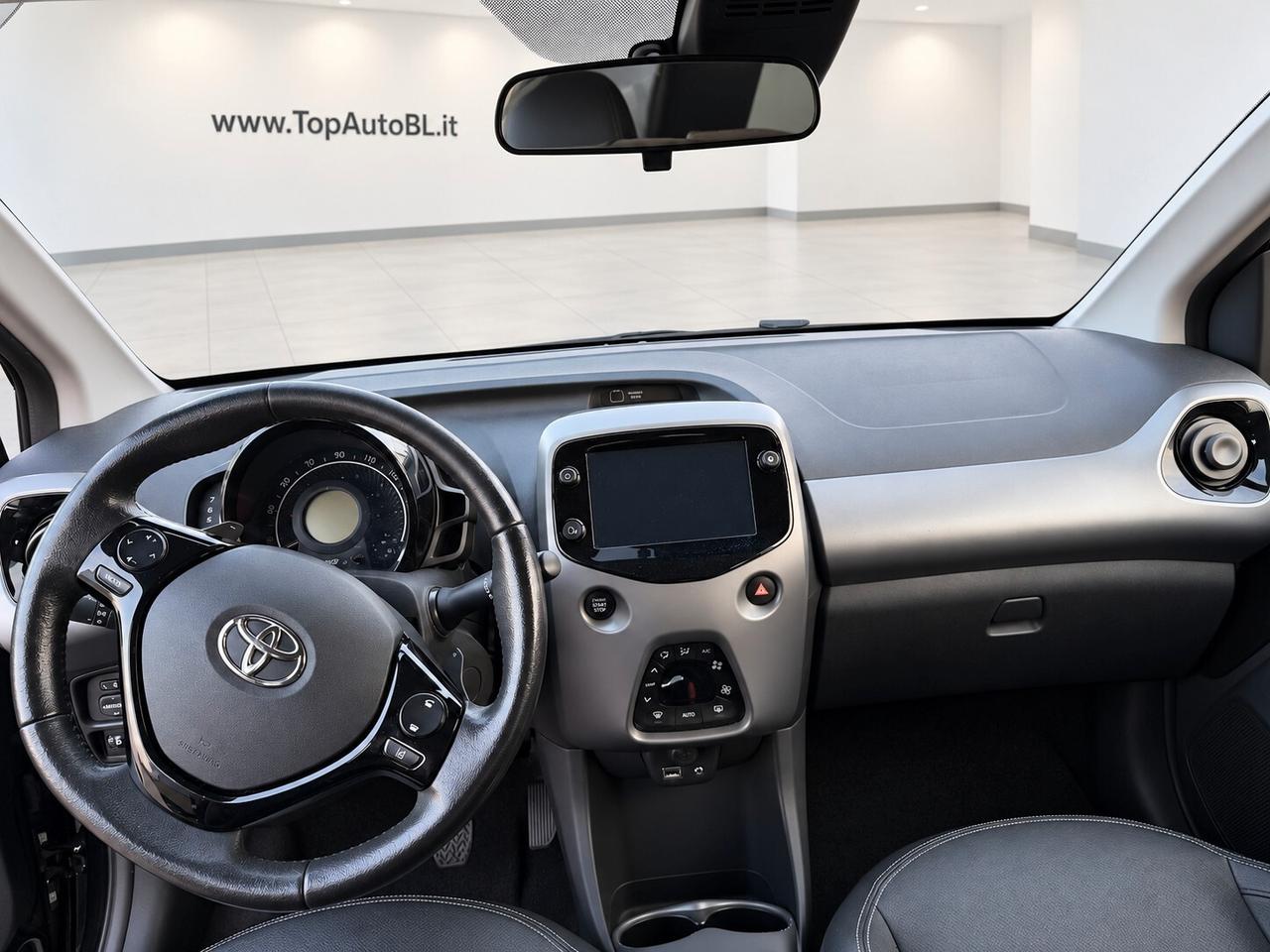 Toyota Aygo Connect 1.0 VVT-i 72 CV 5 porte x-wave MMT