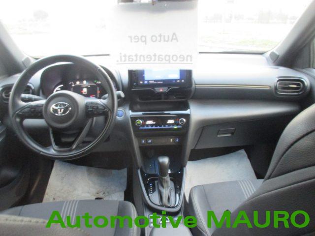 TOYOTA Yaris Cross 1.5 Hybrid 5p. E-CVT AWD-i Adventure