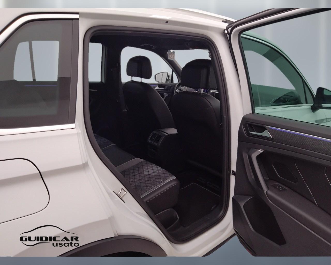 VOLKSWAGEN Tiguan II 2021 - Tiguan 2.0 tdi R-Line 4motion 150cv dsg