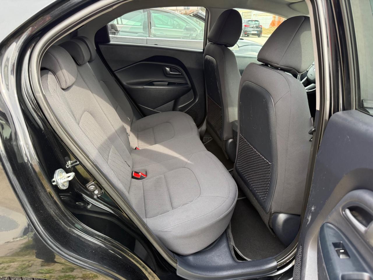 Kia Rio 1.1 CRDi 5p. FULL Optional