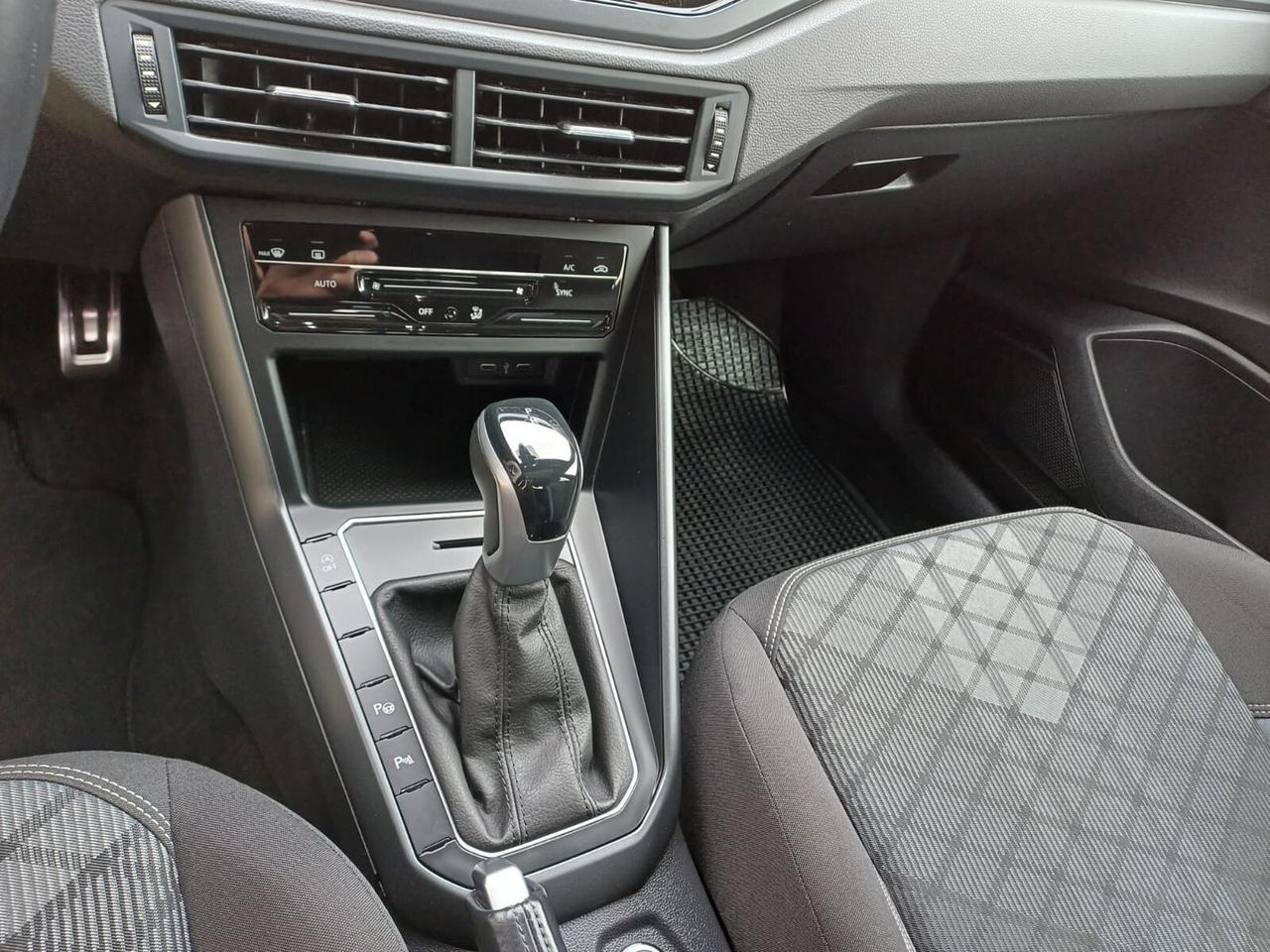 Volkswagen Taigo 1.0 TSI 110 CV DSG R-Line