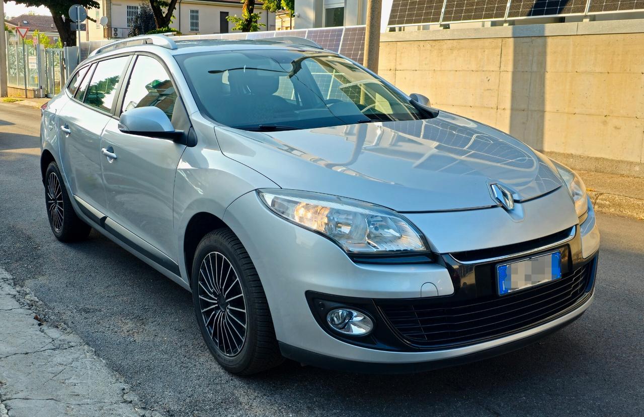 Renaul Megane Sportour full optional garantita 12 mesi