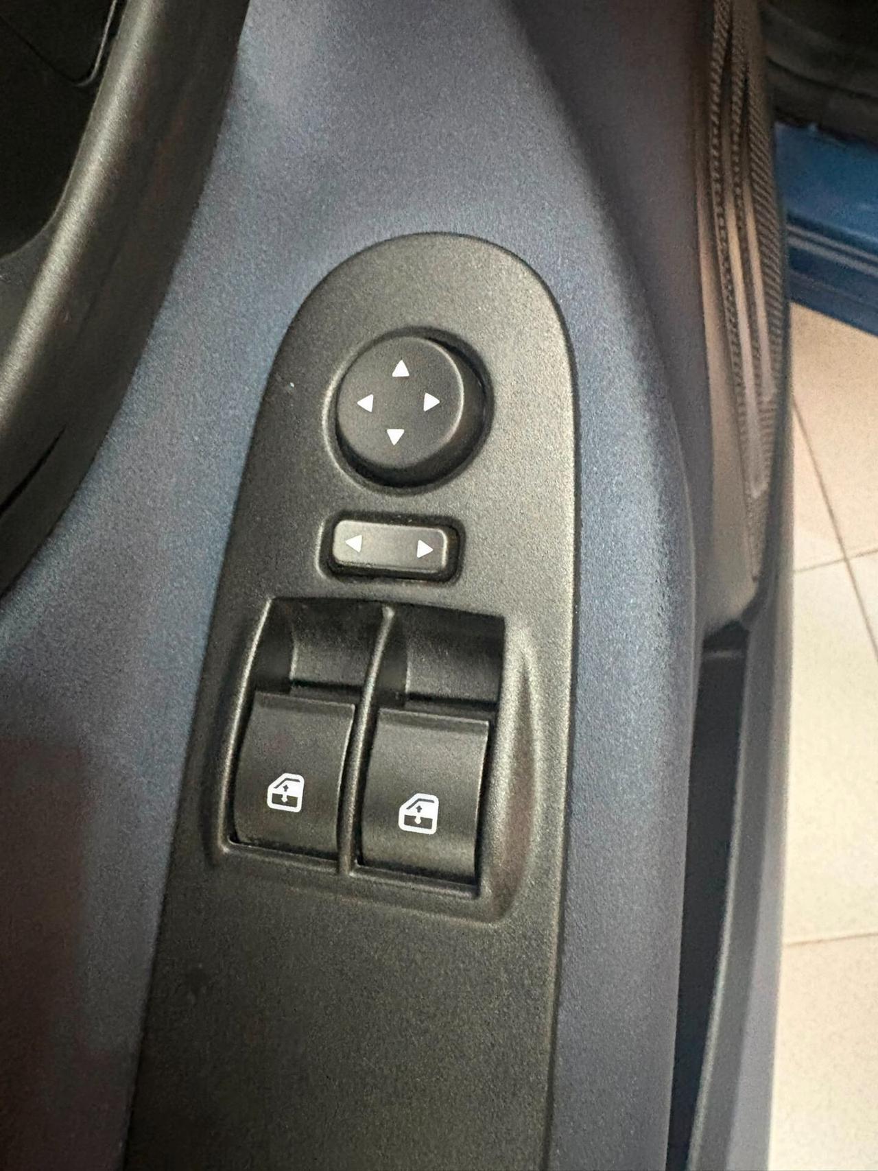 Lancia Ypsilon GPL ( Prezzo reale, no vincoli)