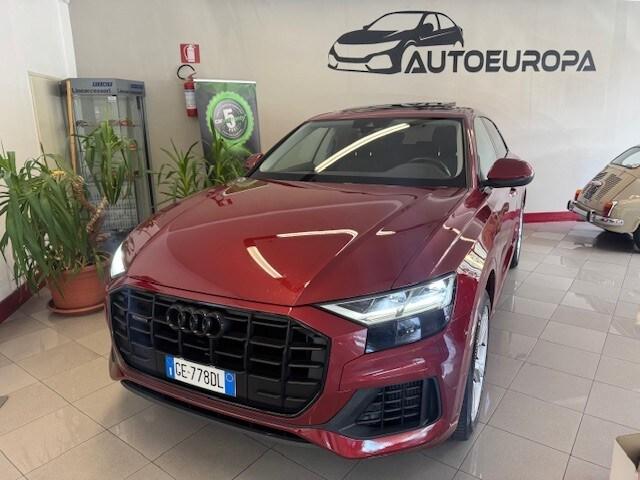 AUDI Q8 Q8 55 TFSI e quattro tiptronic Sport