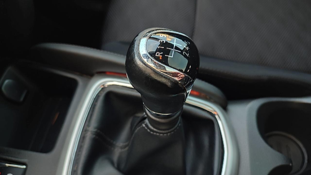 Nissan Qashqai TETTO PANORAMICO