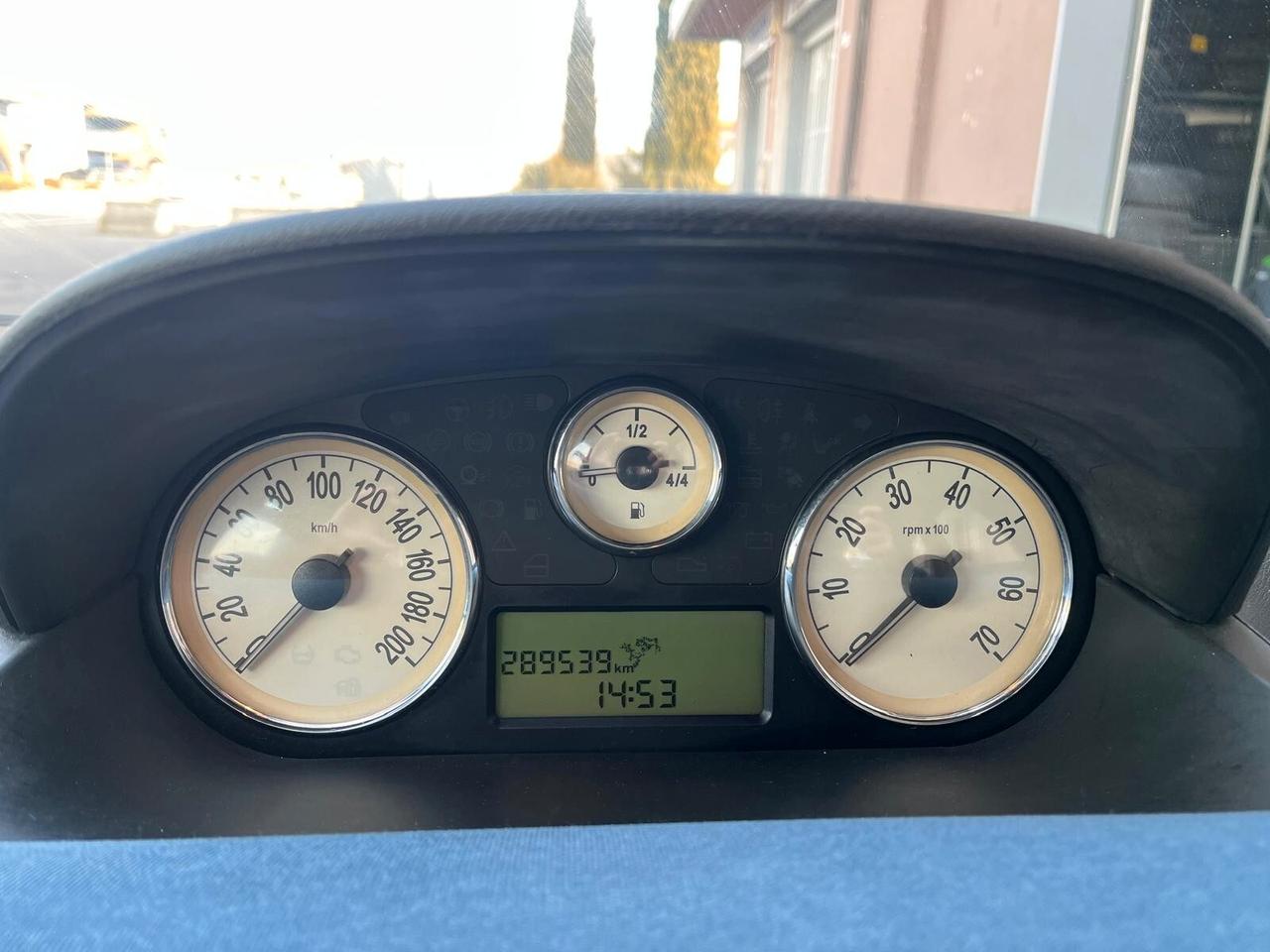 Lancia Ypsilon 1.2 60CV-NEOPATENTATI OK-DISTRIBUZIONE OK