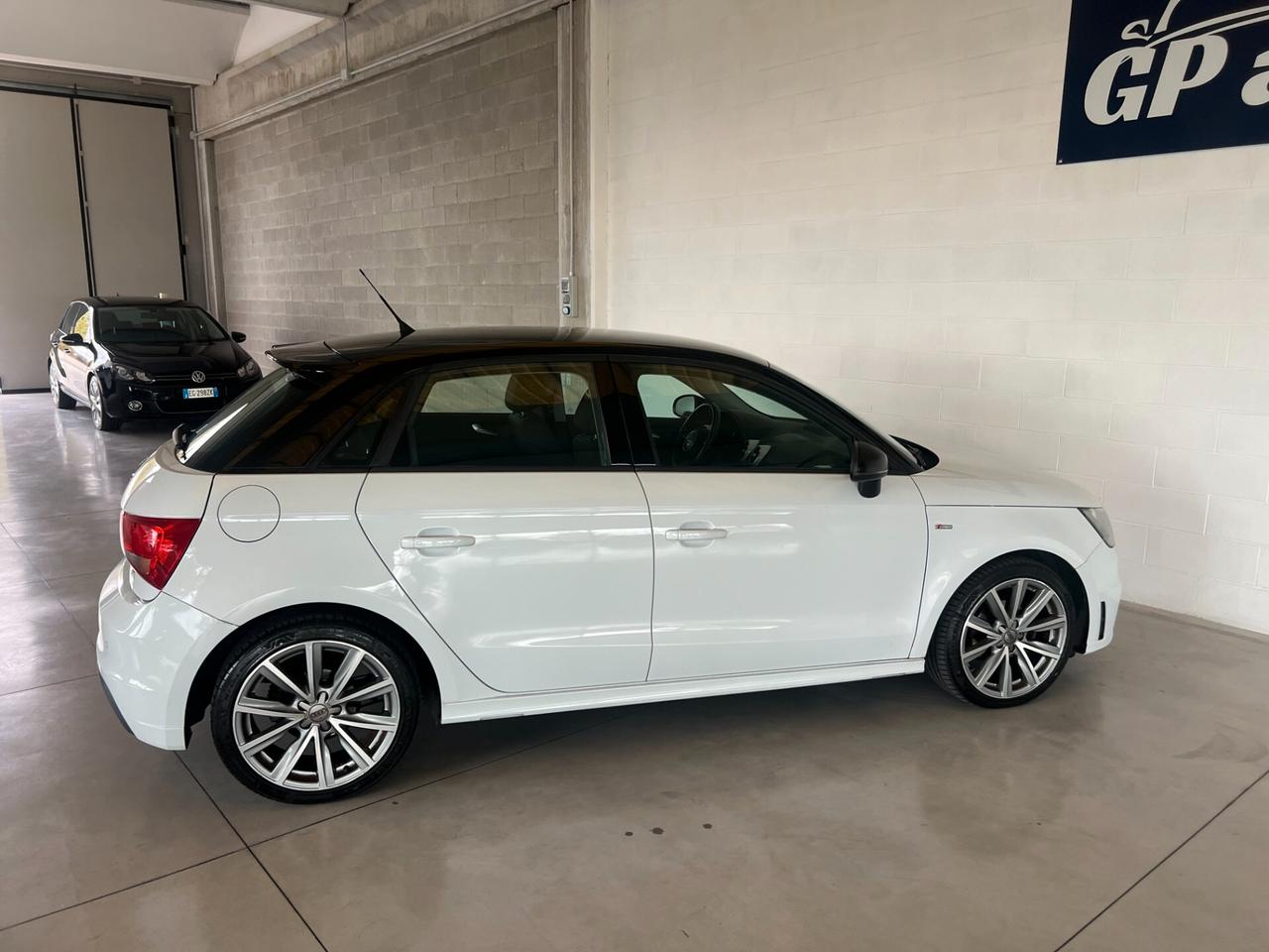 Audi A1 spb 1.6 tdi 90 cv S-LINE ESTERNO OK NEOPATENTATI