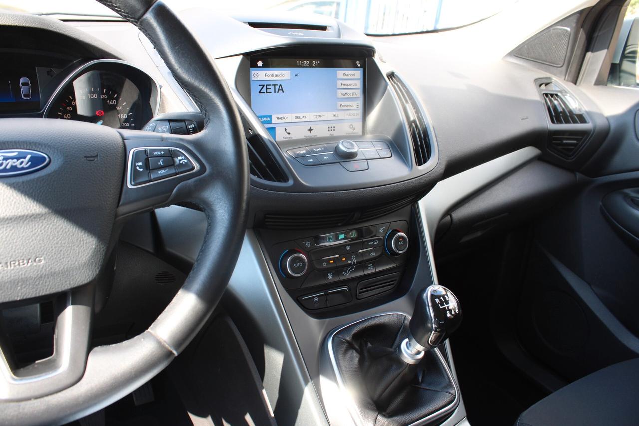 Ford Kuga 1.5 TDCI 120 CV S&S 2WD Titanium