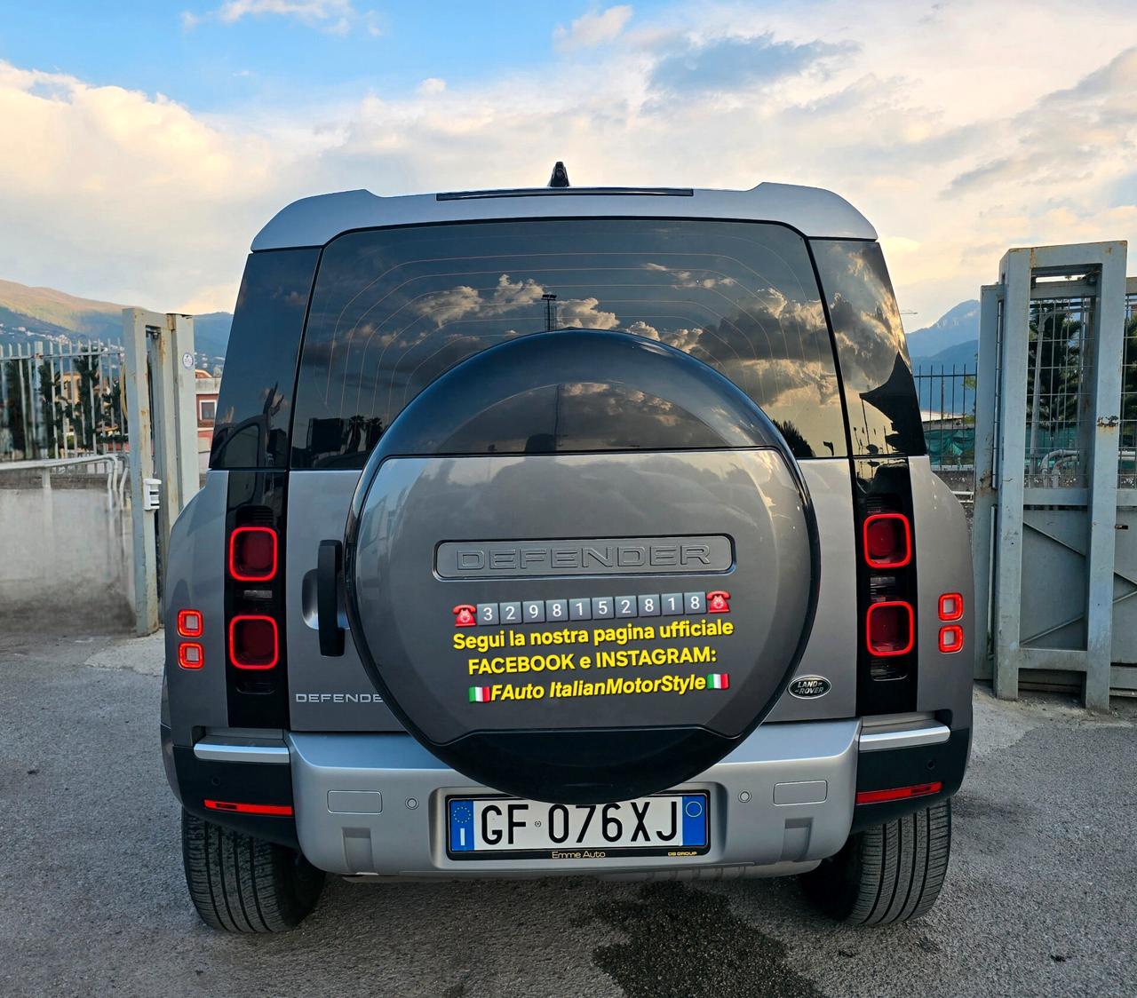 Land Rover Defender 90 3.0D I6 200 CV AWD Auto X-Dynamic SE