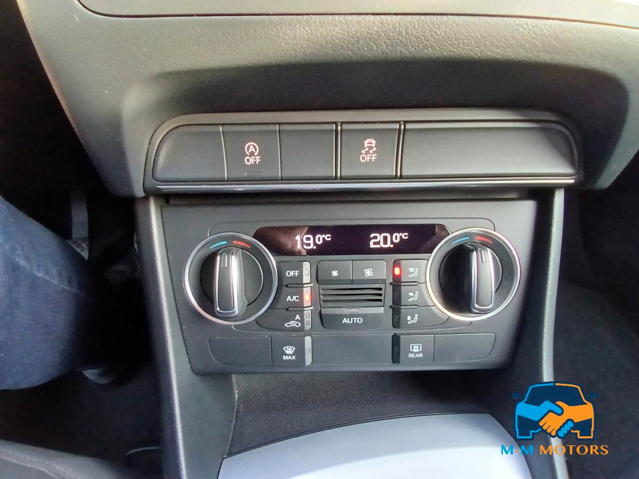 Audi Q3 2.0 tdi Business 120cv