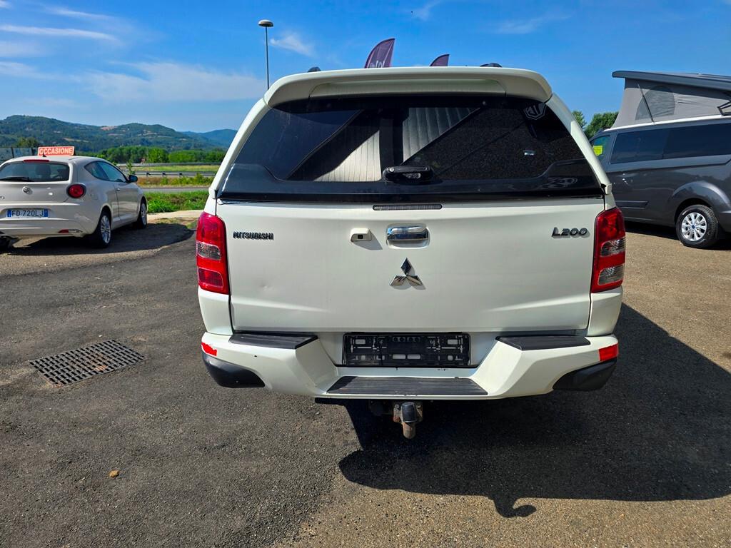Mitsubishi L200 2.4 DI-D/181CV INTENSE