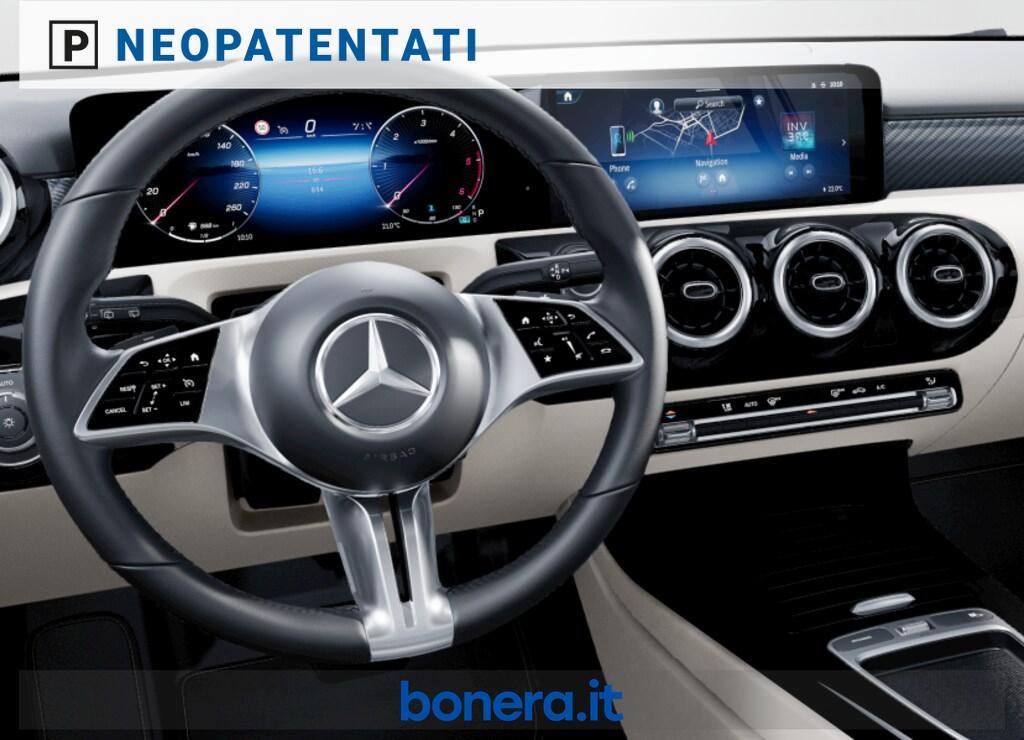 Mercedes Classe A 180 180 D Progressive Extra Speedshift DCT AMG 8G