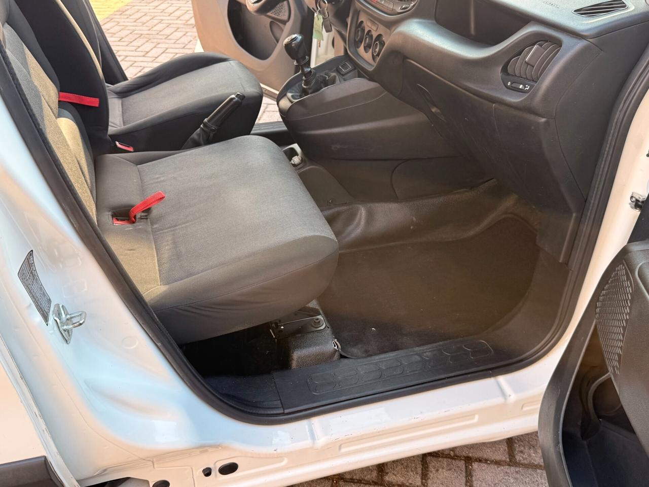 Fiat Doblo 1.6 MJT 3 Posti IVA COMPRESA