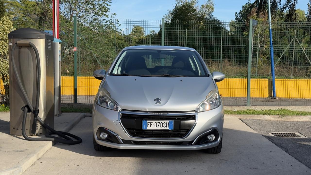 Peugeot 208 BlueHDi 75 5 porte Allure 2016
