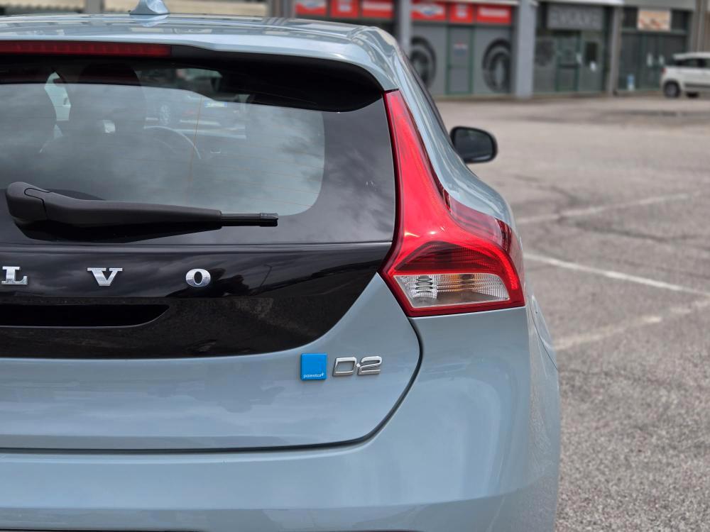 Volvo V40 2.0 d2 Momentum my17
