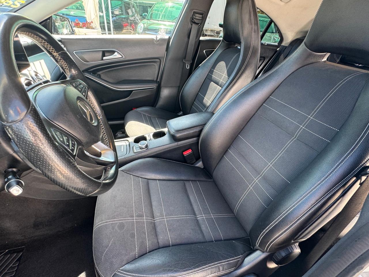 Mercedes-benz CLA 220 CDI Automatic Premium full otional cambio automatico certificata mercedes 2015