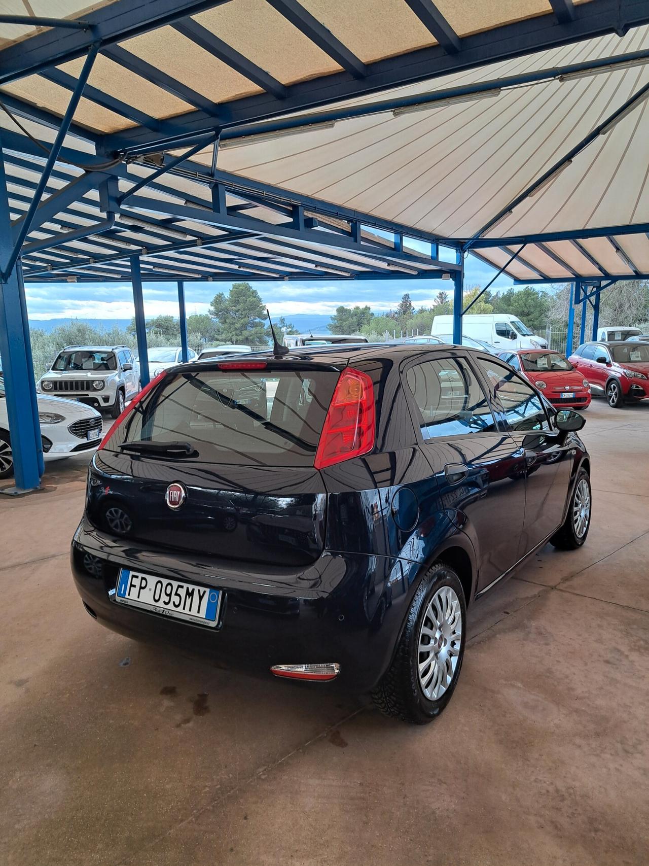 Fiat Punto 1.3 MJT II S&S 95 CV 5 porte Street