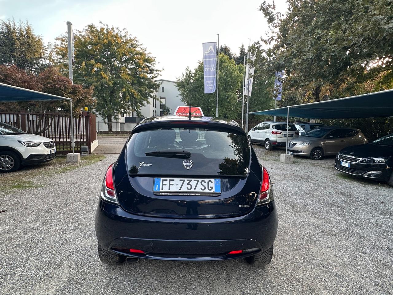Lancia Ypsilon 1.2 69 CV 5 porte Silver