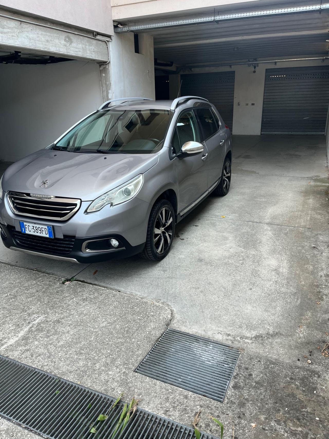 Peugeot 2008 BlueHDi 100 Allure