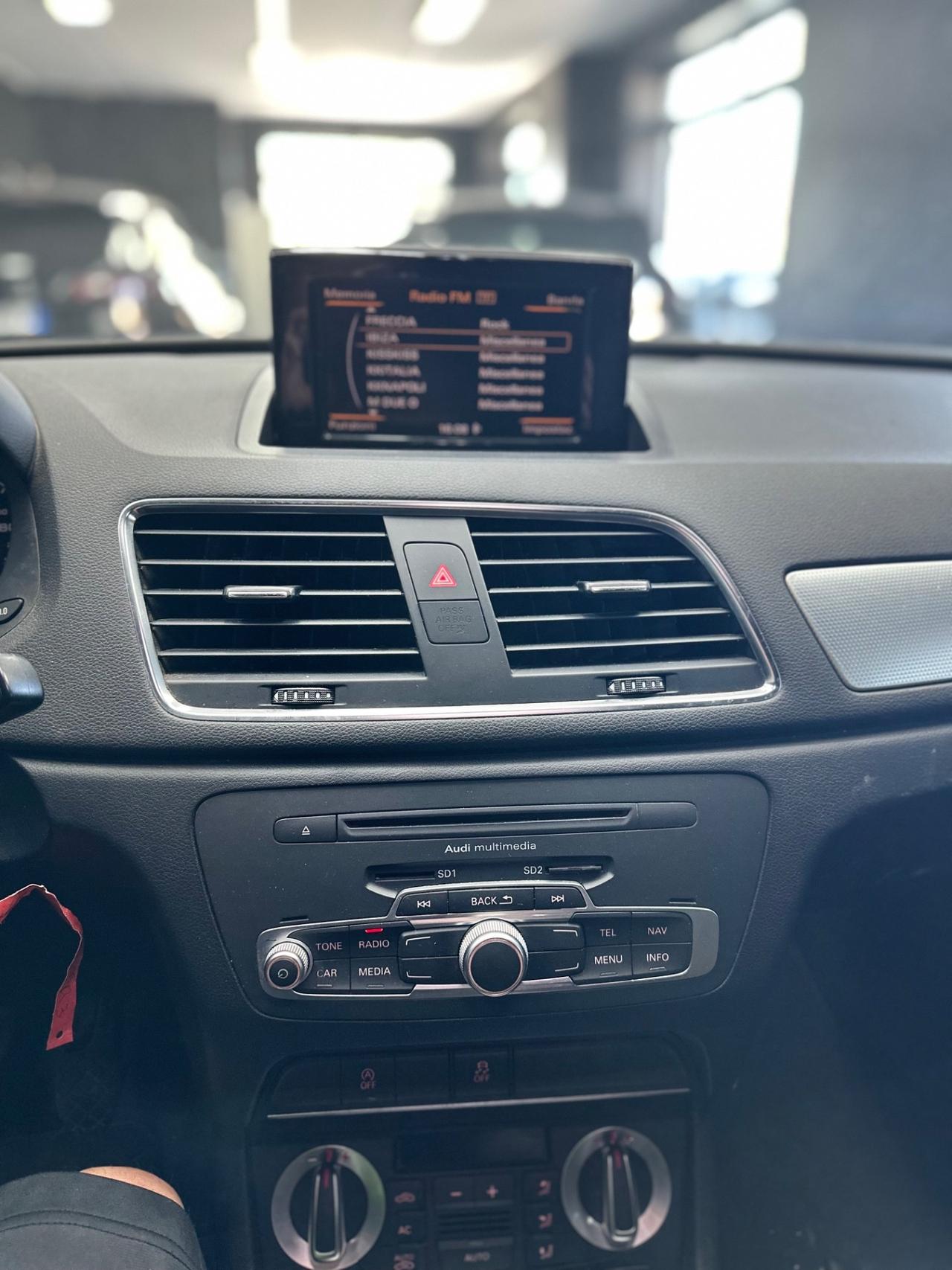 Audi Q3 2.0 TDI 140cv
