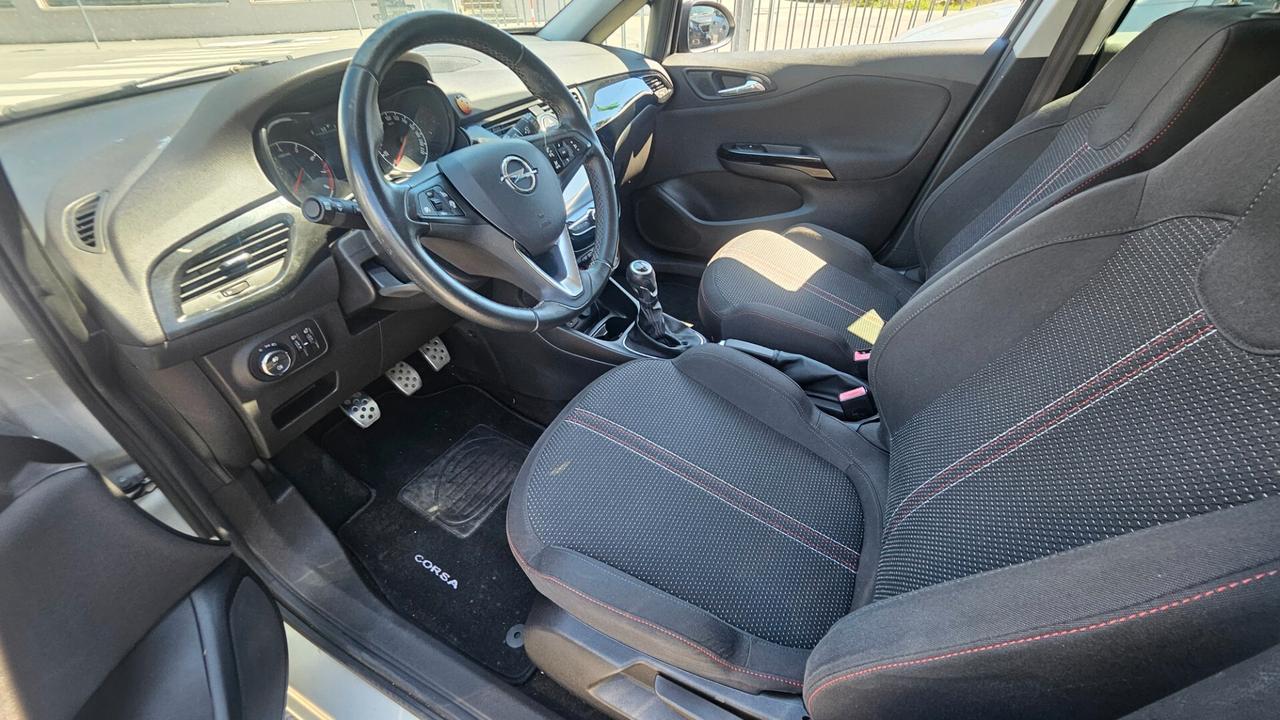 Opel Corsa 1.4 90CV GPL Tech 5 porte Black Edition