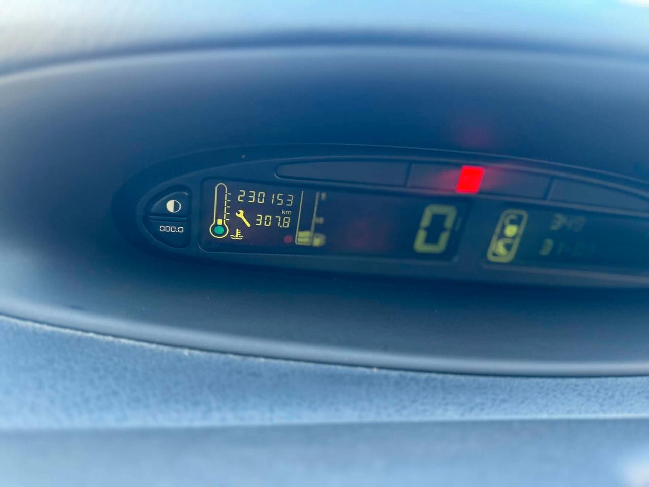 Citroen Xsara Picasso 2008 1.6 Benzina