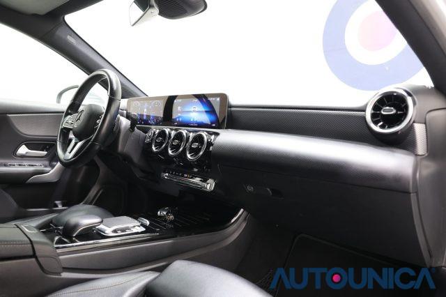 MERCEDES-BENZ A 180 D AUTOMATICA SPORT FARI FULL LED