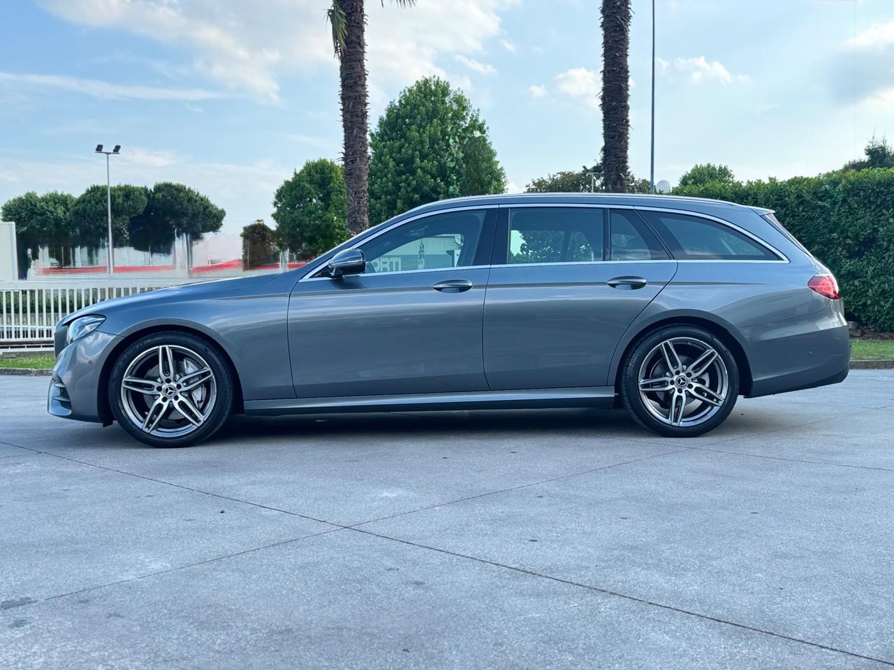 Mercedes-benz E 220 d S.W. Auto Premium Plus AMG 4 MATIC .