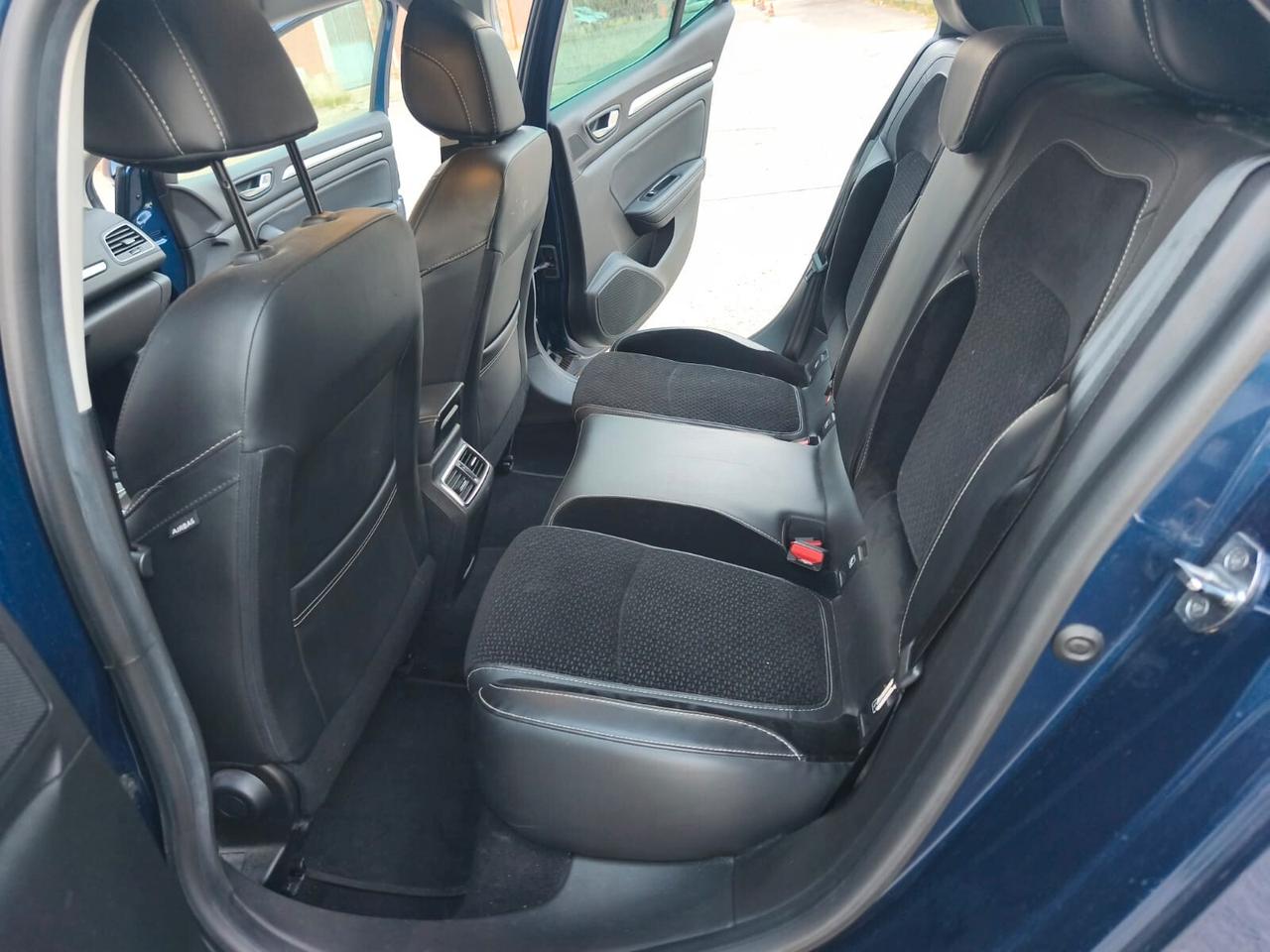 Renault Megane 2018---1.2 Benzina Automatica