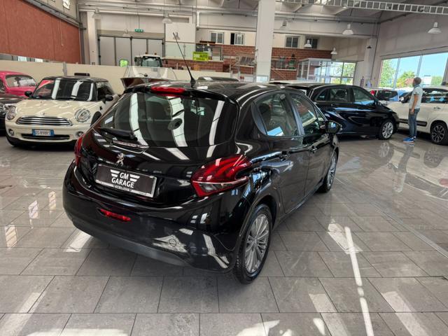 PEUGEOT 208 1° serie PureTech 82 5 porte Allure