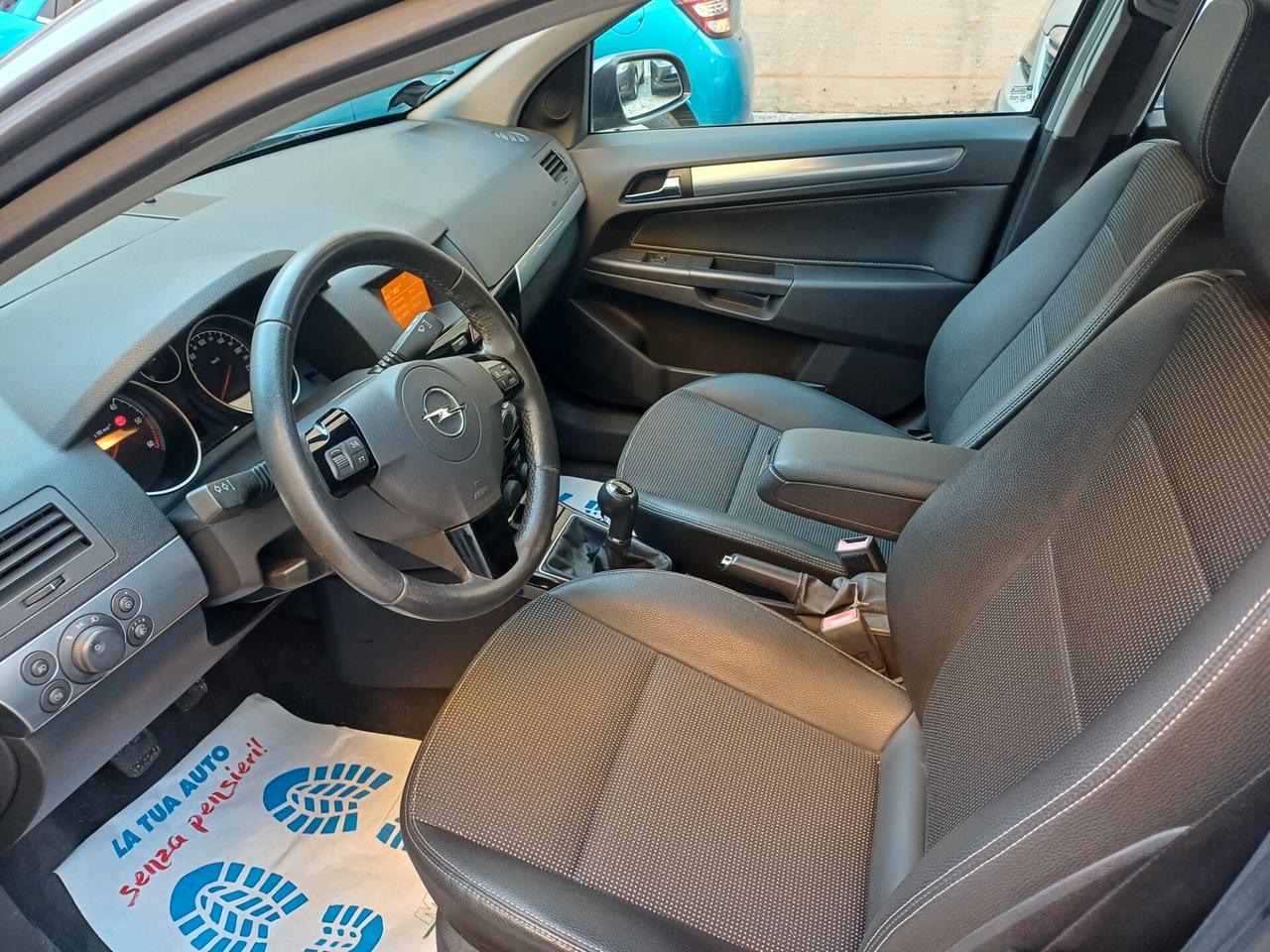 Opel Astra 1.7 CDTI 110CV 5 porte Cosmo