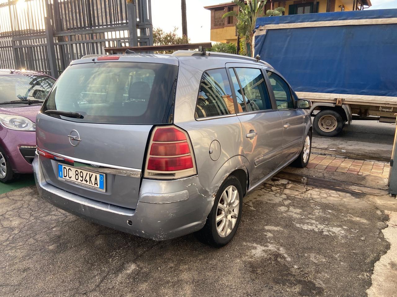 Opel Zafira 1.9 CDTI 101CV Club automatica