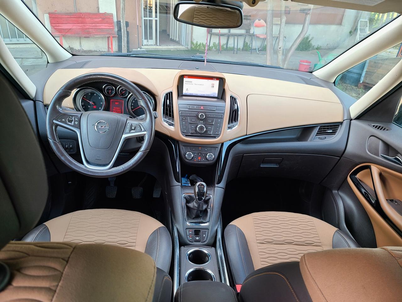 Opel Zafira diesel 2 .0 cilindrata 7 posti anno 2015 euro6