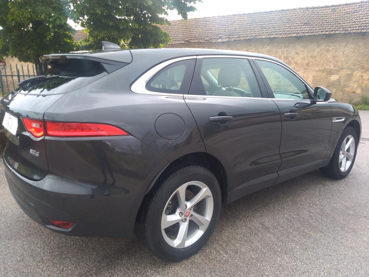 Jaguar F-Pace 2.0 D 180 CV AWD aut. Portfolio anno 2018