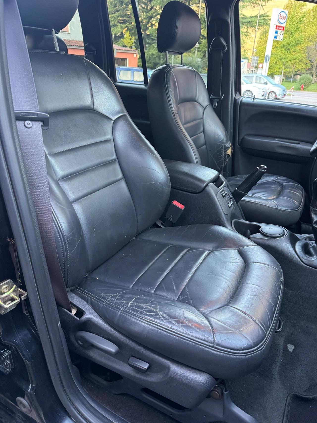 Jeep Cherokee 2.5 CRD Sport 4x4