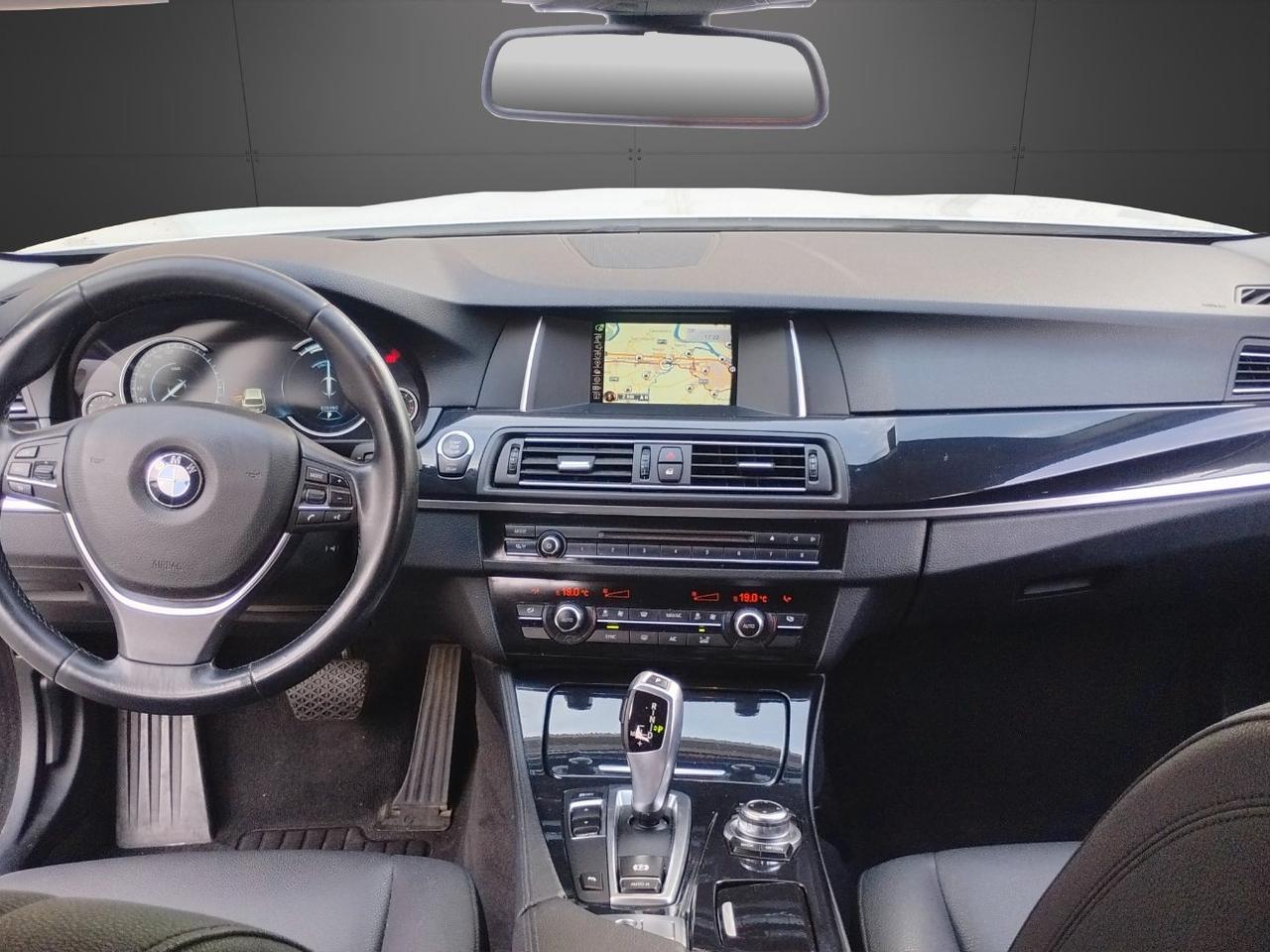 BMW 520 d Touring Luxury 190cv.TELECAMERA.PELLE.NAVI.LED
