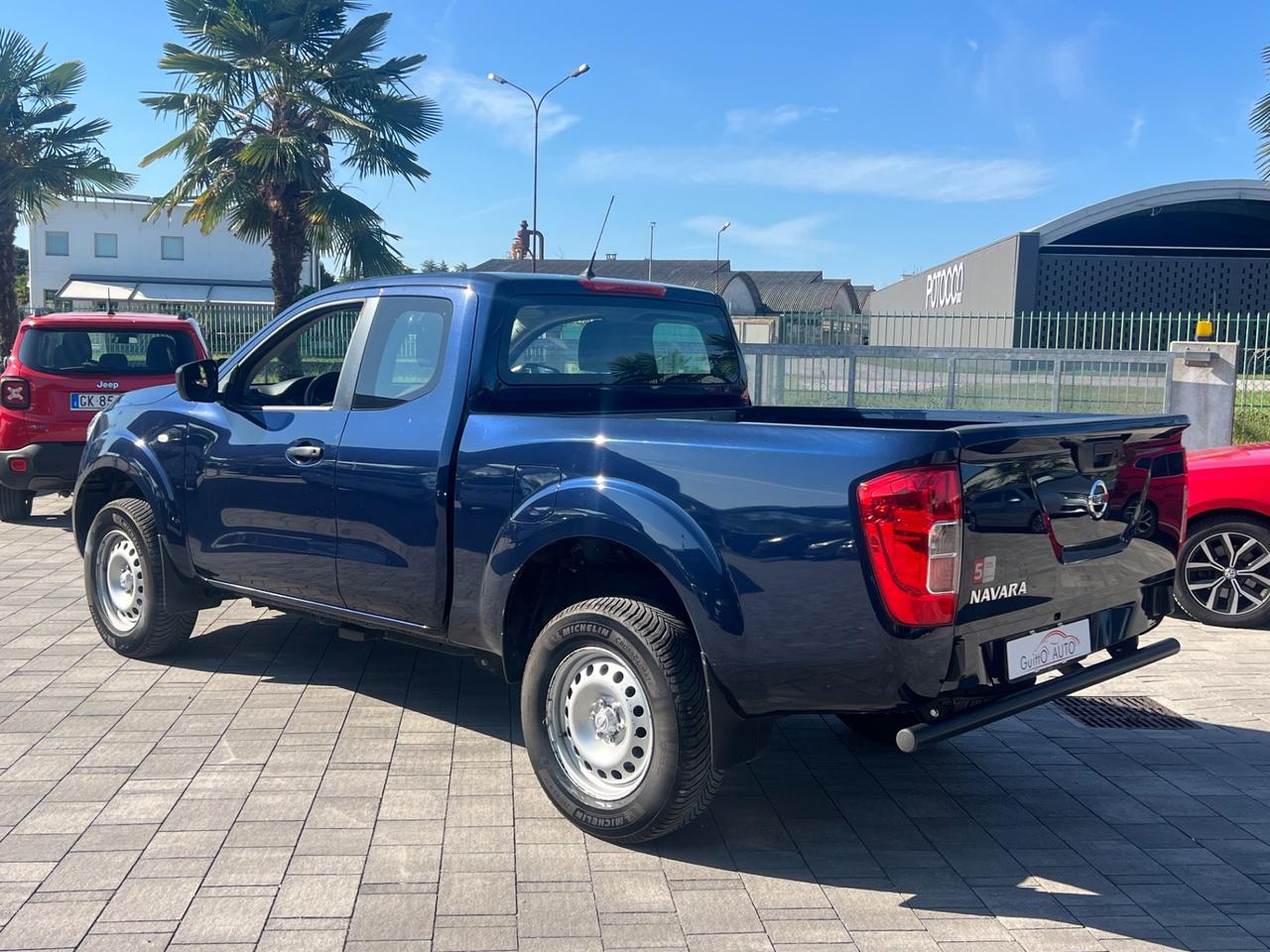 Nissan Navara 2.3 dCi 4WD King Cab Visia