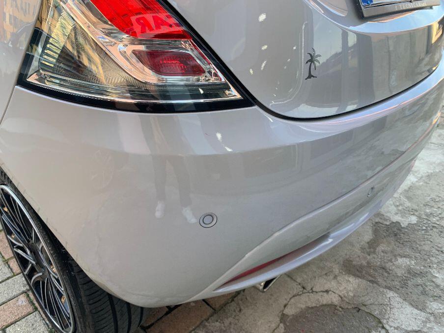 Lancia Ypsilon 1.0 FireFly 5 porte S&S Hybrid Ecochic Gold