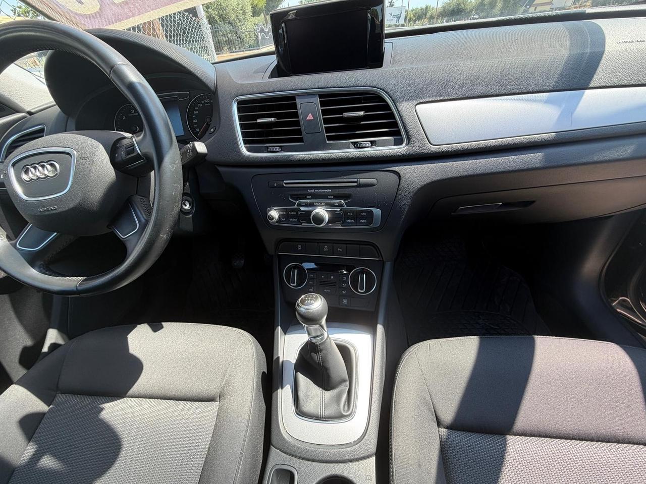 Audi Q3 2.0 TDI 120 CV Business