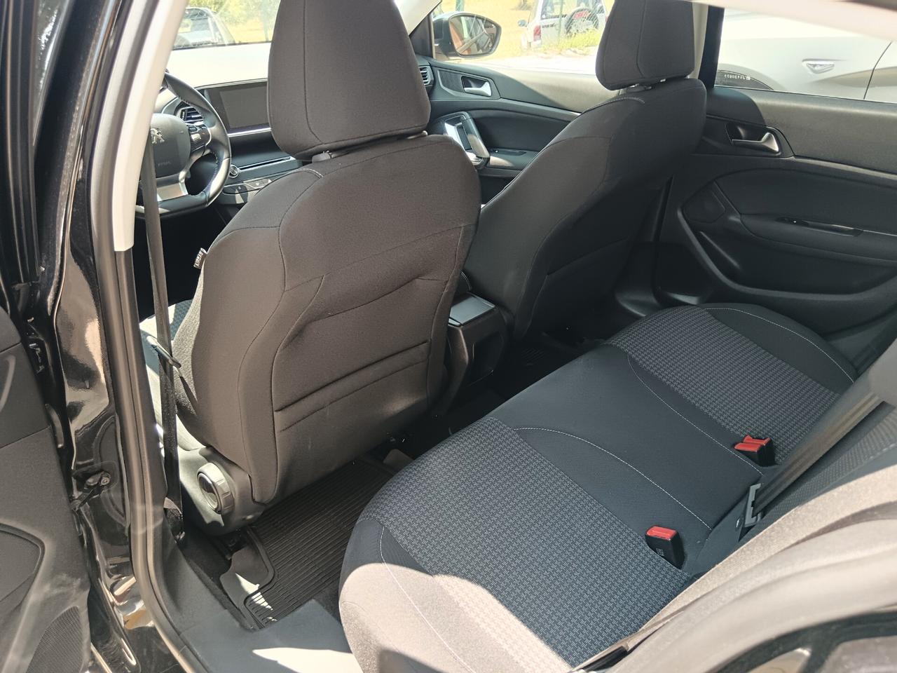 Peugeot 308 1.6 BLUEHDI 120CV NUOVISSIMA