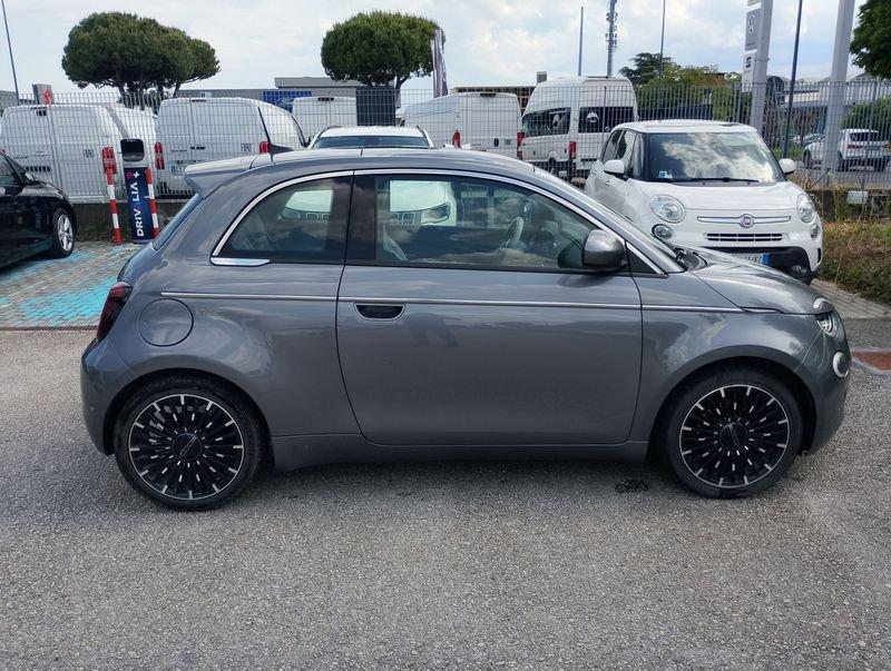 FIAT 500 500e 42 kWh La Prima