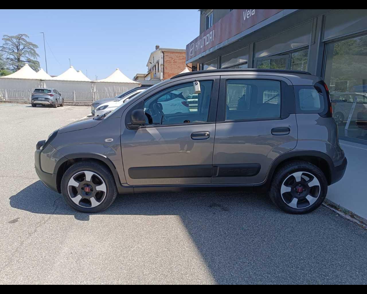 FIAT Panda III 2021 - Panda 1.0 firefly hybrid City Cross s&s 70cv