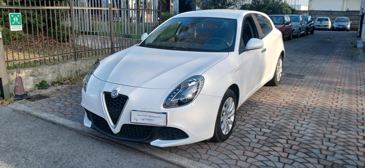 Alfa Romeo Giulietta 1.6 JTDm 120 CV neopatentati